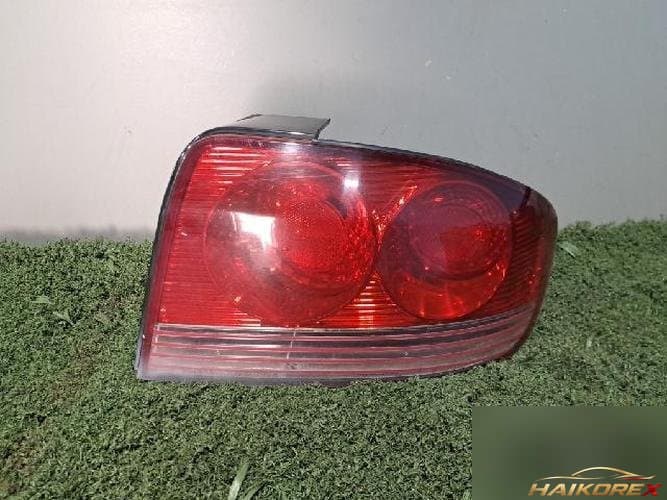Hyundai Sonata 2003 — фонарь задний правый