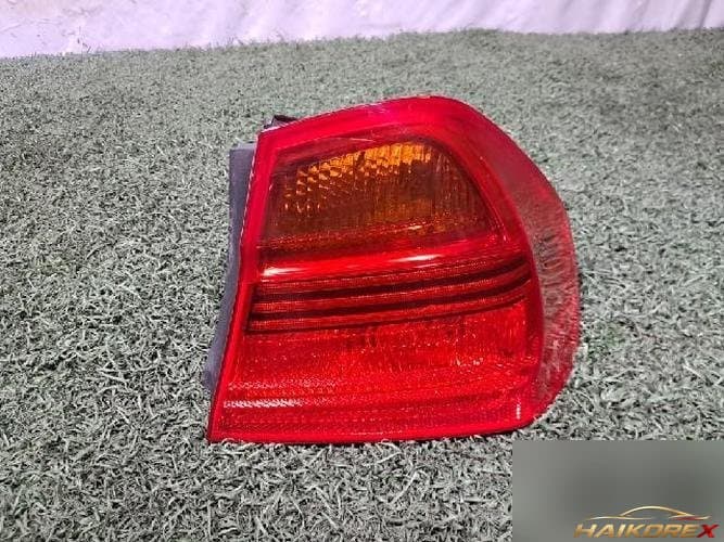 BMW 3 Series 2007 — фонарь задний правый наружный 3
