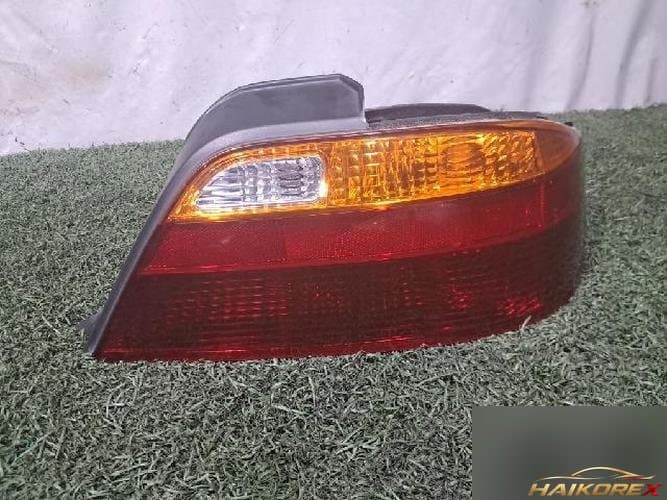 Honda Acura 2000 — фонарь задний правый
