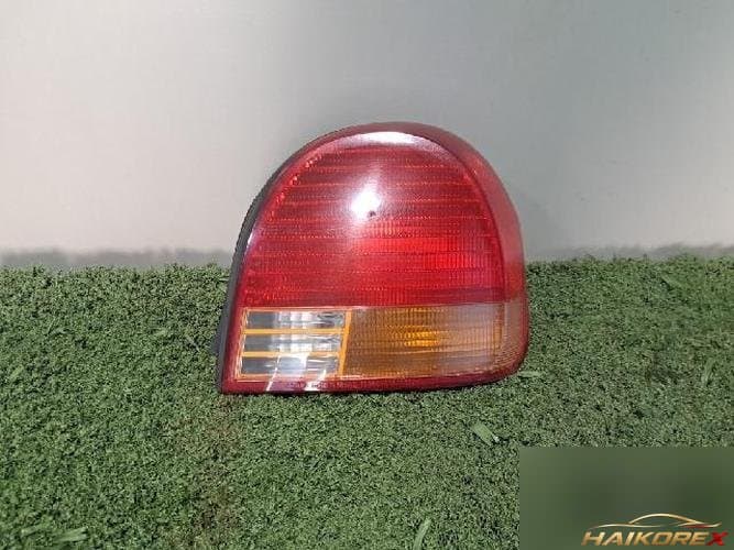 Hyundai Sonata 1998 — фара задняя правая 92402 38000