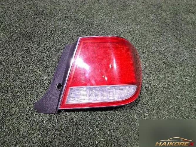 SsangYong Chairman 2004 — задний фонарь правый наружный