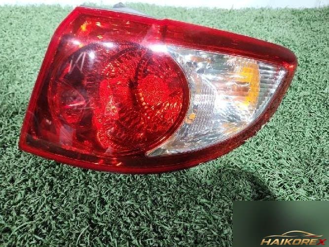 Hyundai Santa Fe 2006 — фара задняя правая (наружная) 92402 2B000 4