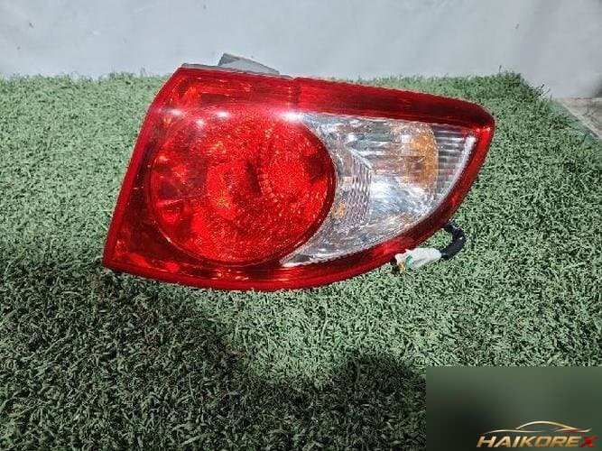 Hyundai Santa Fe 2008 — фара задняя правая (наружная) 92402 2B000 2