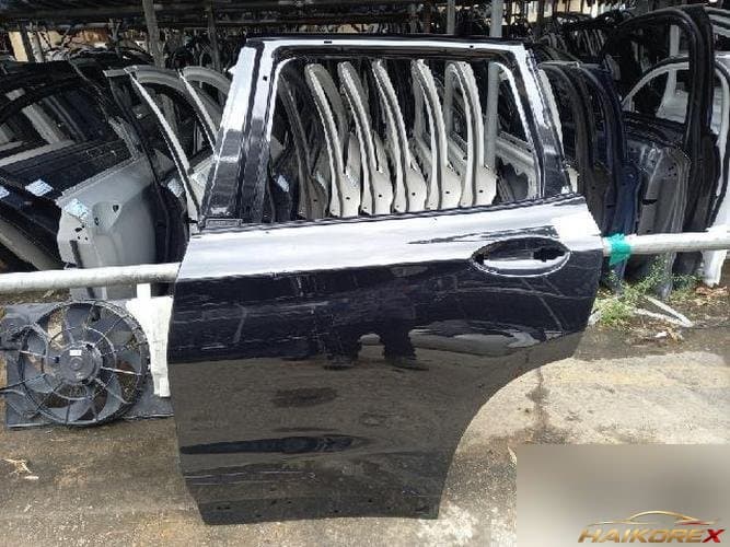 BMW X3 G01 2021 — дверь задняя левая