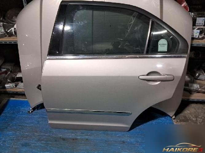 Ford MKZ 2008 — дверь задняя левая