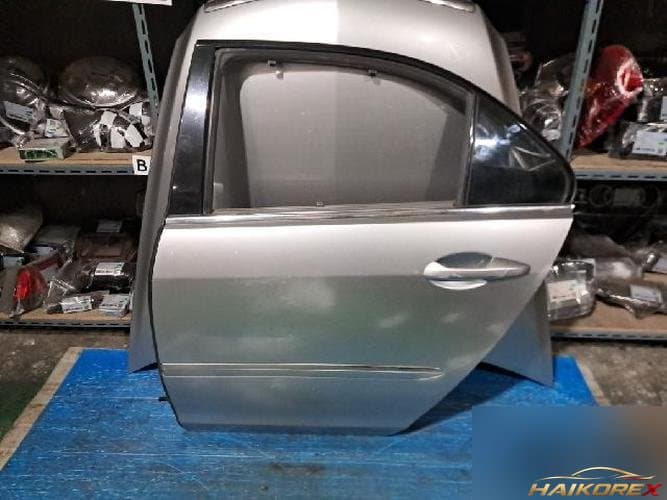 Honda Legend 2007 — задняя дверь левая