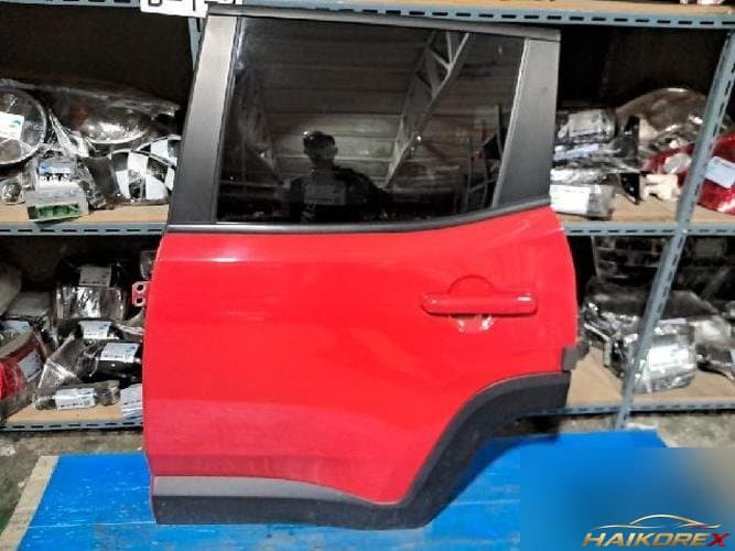 Jeep Renegade 2016 — задняя дверь левая