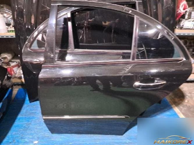 Mercedes-Benz E-Class 2007 — дверь задняя левая