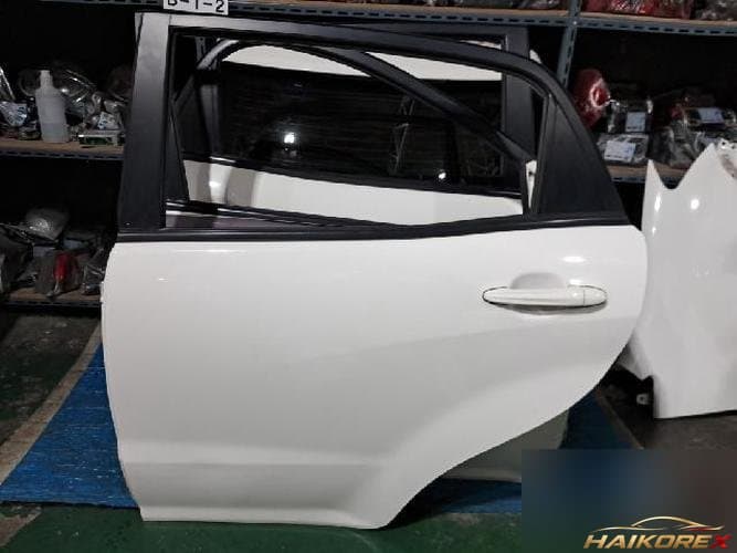 KG Mobility Korando 2014 — задняя левая дверь