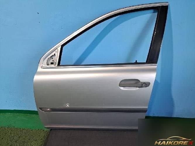 Volvo XC90 2006 — дверь передняя левая
