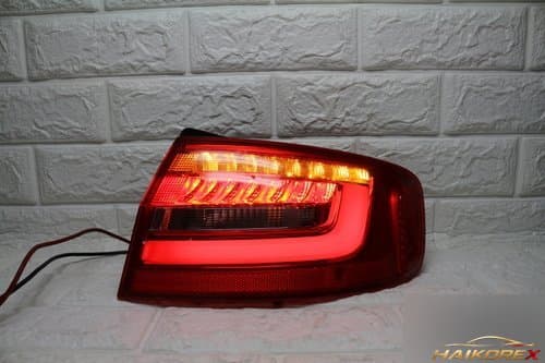 Задний фонарь правый Audi A4 B8