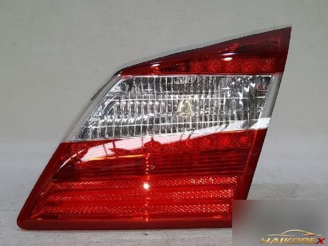 Hyundai Genesis 2013 — фонарь задний внутренний правый 92404 3M2