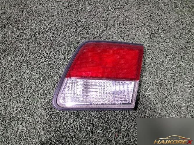 Renault SM5 2002 — фонарь задний внутренний правый 1