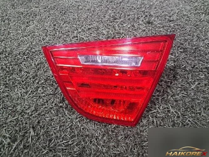 BMW 3 Series 2010 — фара задняя правая внутренняя 735