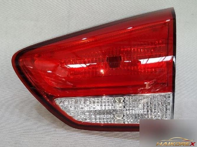 Kia Carens 2016 — фонарь задний внутренний правый 92404A4100