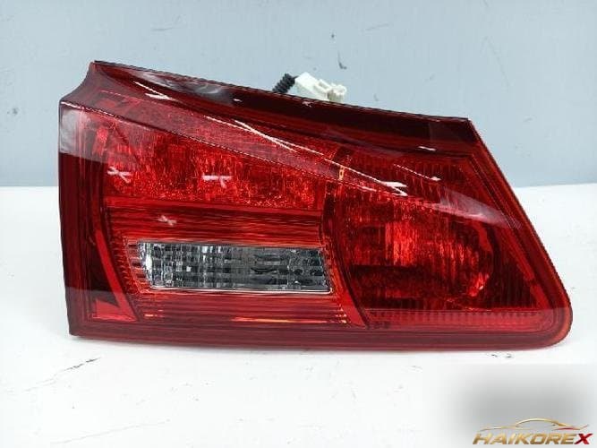 Lexus IS 2008 — фонарь задний левый внутренний
