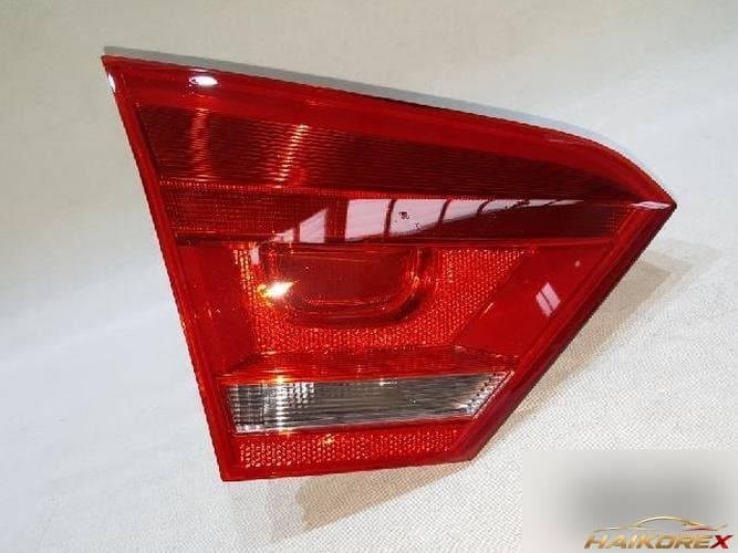 Volkswagen CC 2012 — задний фонарь левый внутренний 561945093