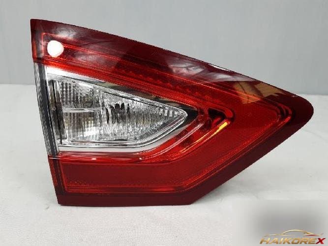 Ford Mondeo 2016 — фонарь задний левый внутренний
