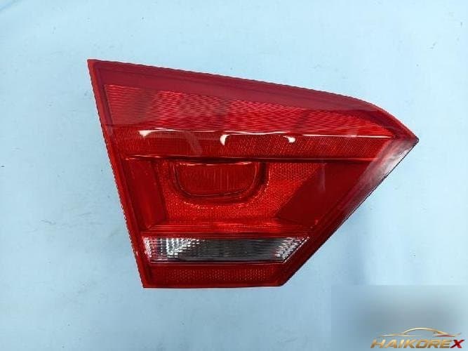 Volkswagen Jetta 2011 — фонарь задний левый внутренний