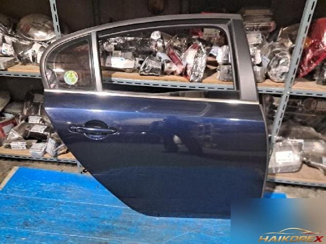 Renault SM5 2010 — дверь задняя правая