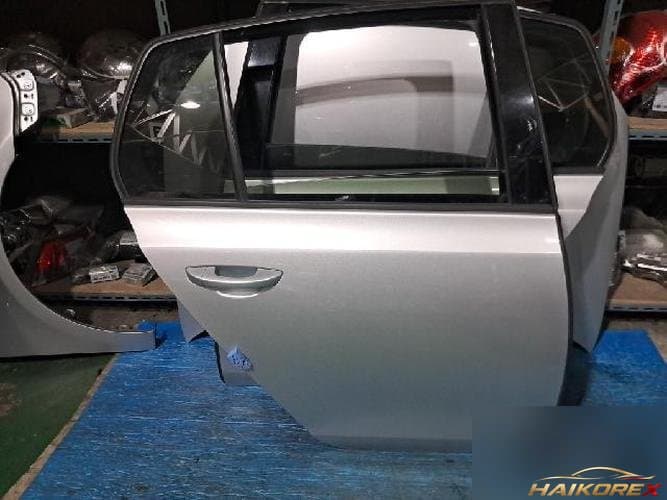 Volkswagen Golf 2013 — дверь задняя правая