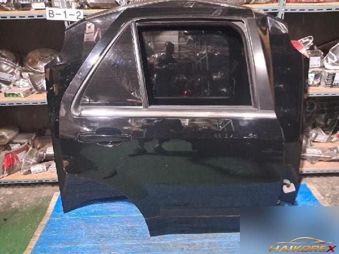 Cadillac SRX 2005 — дверь задняя правая