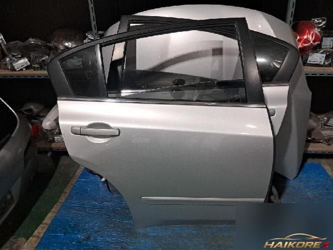 Nissan Altima 2010 — дверь задняя правая