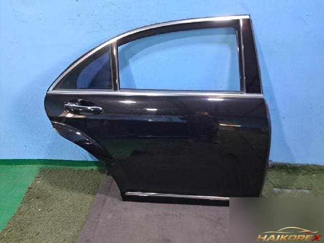 Mercedes-Benz S-Class 2006 — дверь задняя правая