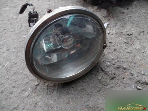 Противотуманная фара переднего бампера правая 922024A500