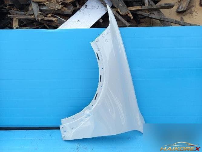 BMW X7 2020 — крыло левое