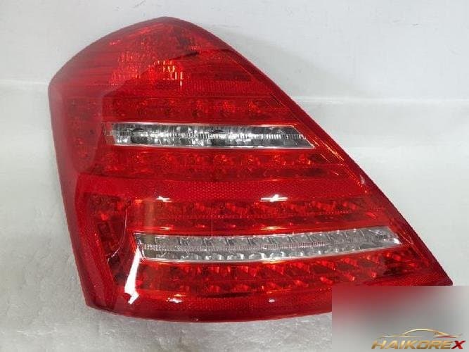 Mercedes-Benz S-Class 2009 — фонарь задний левый наружный A2218200564