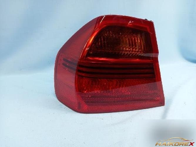 BMW 3 Series 2008 — фара задняя левая наружная