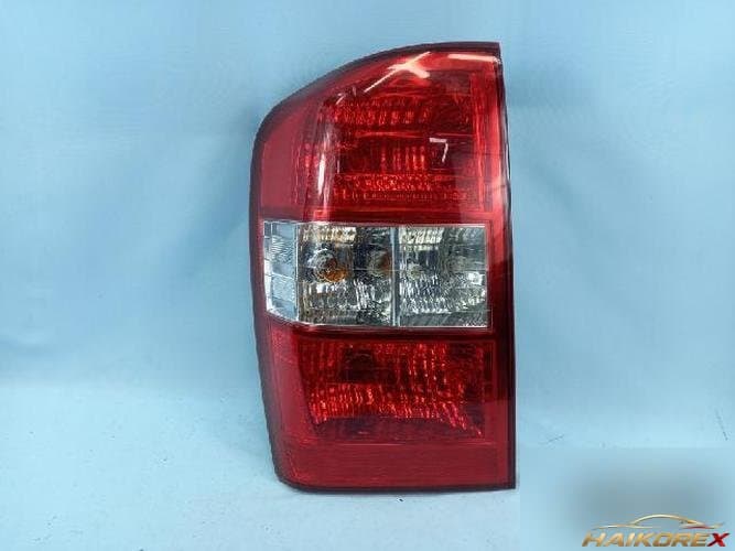 Kia Carnival 2013 — фара задняя левая наружная