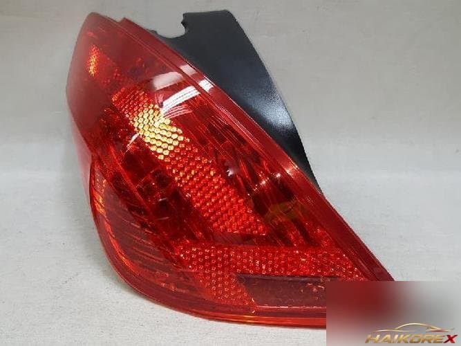 Peugeot 308 2014 — задний фонарь левый (наружный) 9680425780