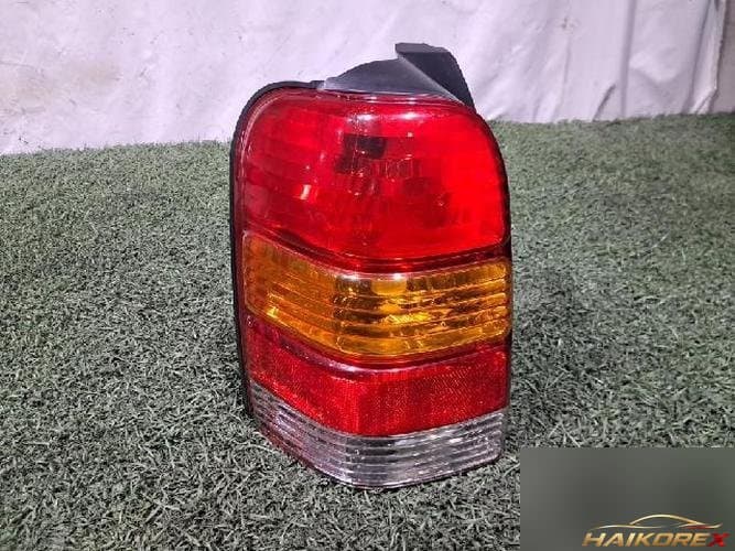 Ford Escape 2005 — фонарь задний левый наружный