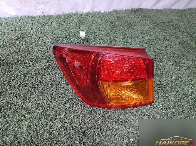 Lexus IS 2006 — фонарь задний левый (наружный)
