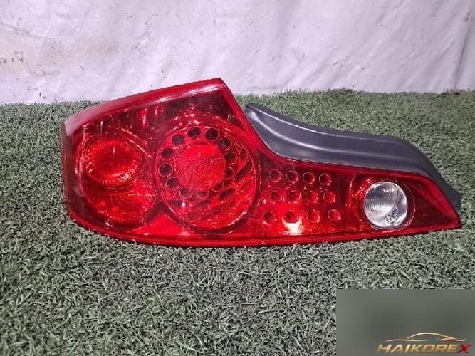 Infiniti G 2003 — задний фонарь левый (наружный)
