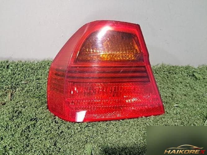 BMW 3 Series 2007 — фара задняя левая наружная 458