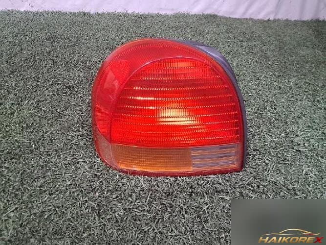 Hyundai Sonata 2000 — задний фонарь левый наружный 92401 38000