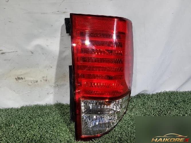Kia Carnival 2006 — задний фонарь левый (наружный) 92401 4D000