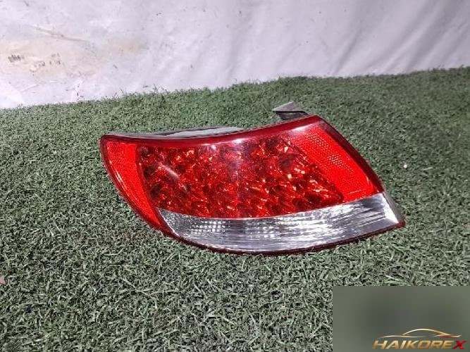 Hyundai Sonata 2005 — задний фонарь левый (наружный) 92401 3K000 1