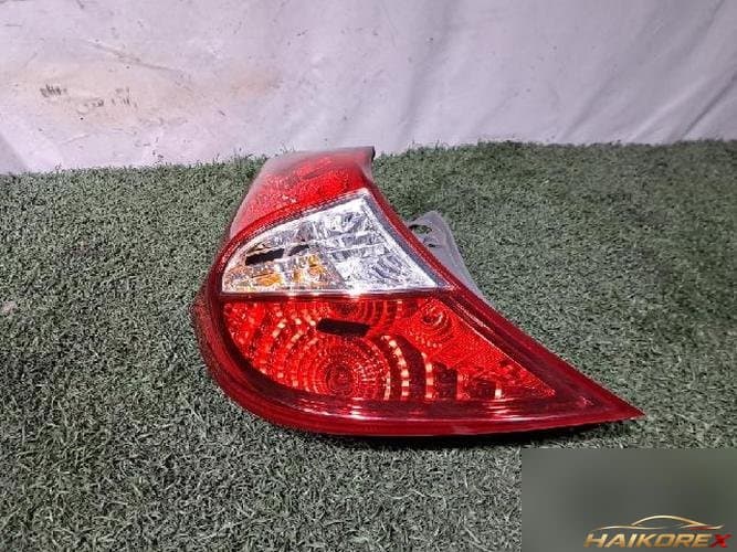 Hyundai Accent 2014 — фонарь задний левый (наружный) 92401 1R200
