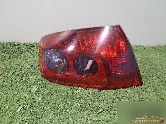Peugeot 407 2008 — задний фонарь левый наружный