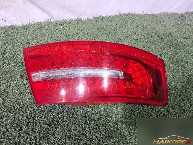 Audi A6 2010 — задний фонарь левый внешний