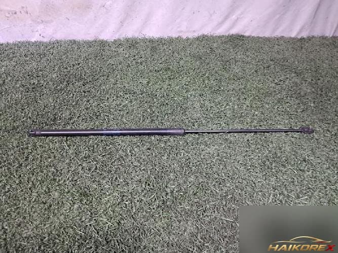 Audi A3 2011 — крышка капота 8P0823359B