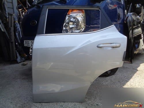 Дверь задняя левая (панель)