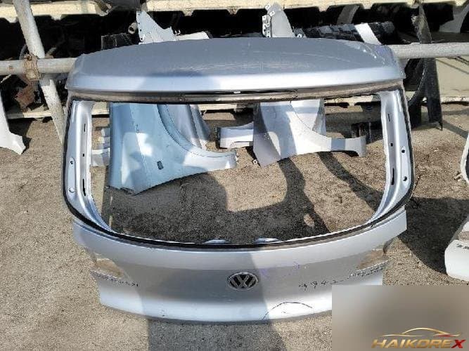 Volkswagen Tiguan 2014 — крышка багажника