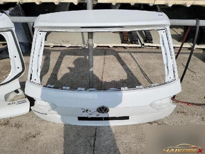 Volkswagen Tiguan 2019 — крышка багажника
