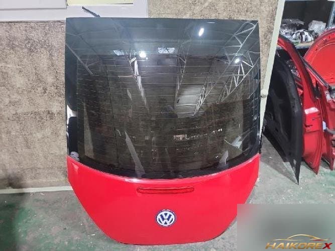 Volkswagen Beetle 2003 — крышка багажника