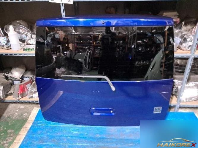 Toyota bB 2000 — крышка багажника